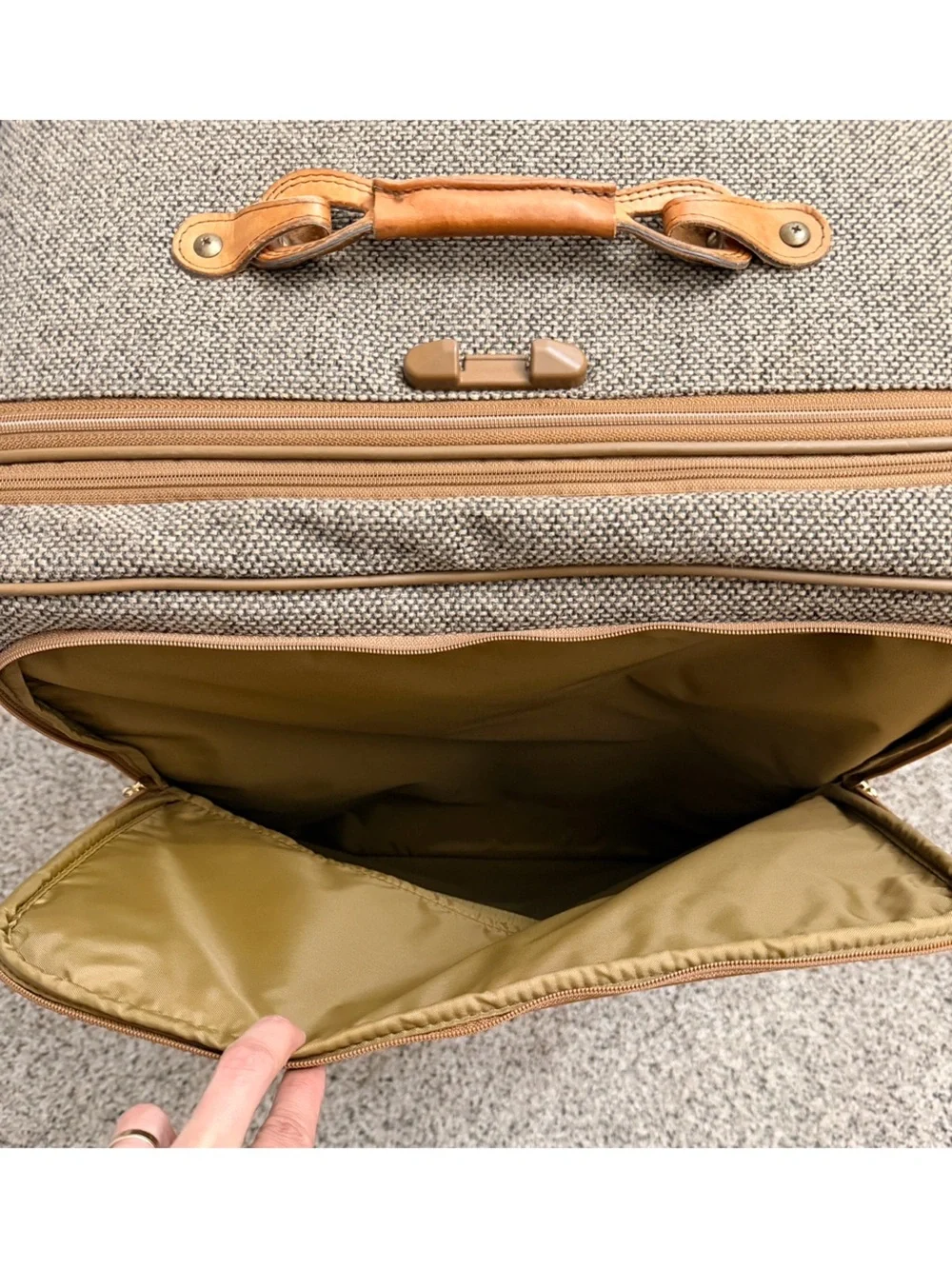Hartmann Vintage Expandable Tweed Large Check Roller Bag with Tan Leather Trim